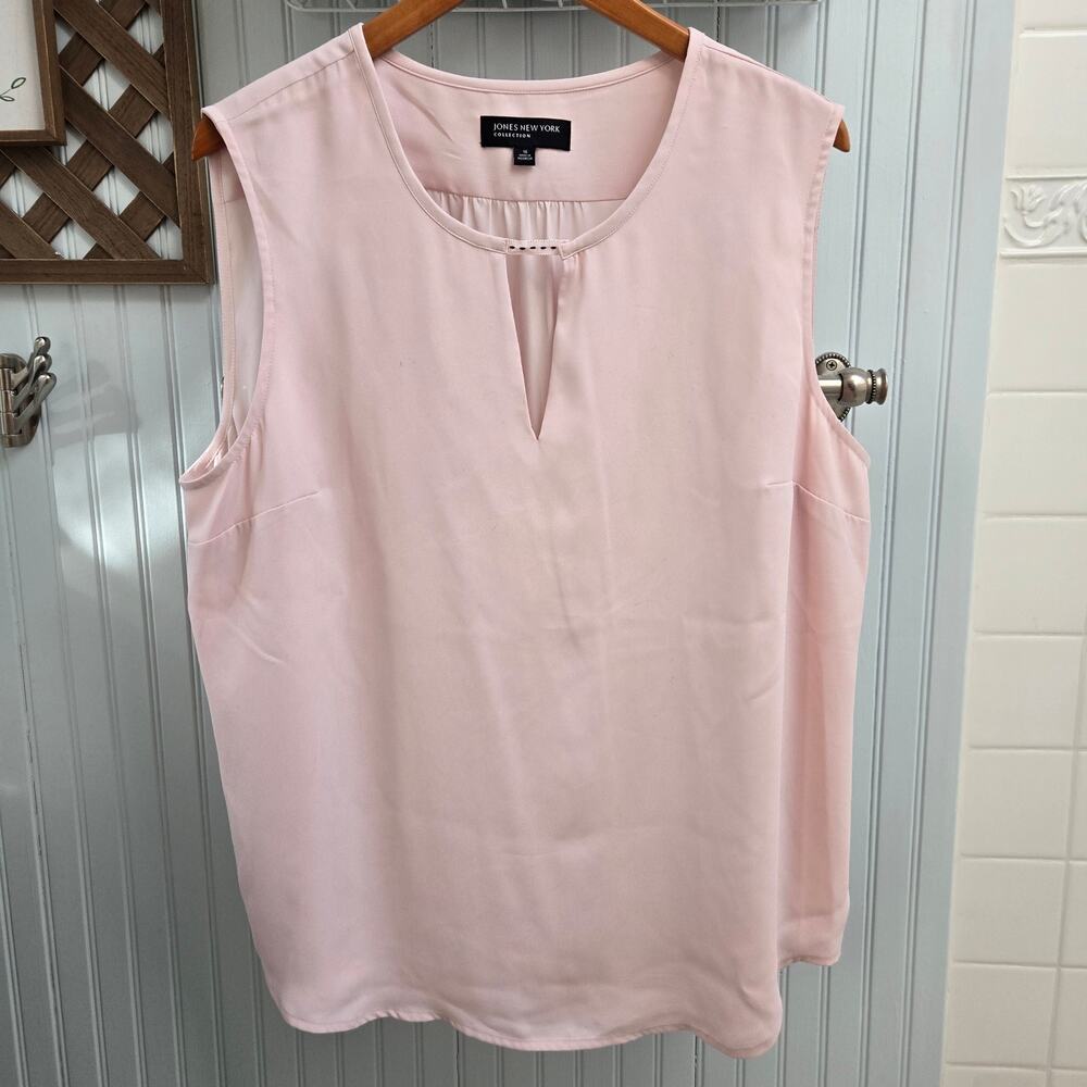 Jones New York Light Pink Blush Sleeveless V-neck Blouse Top